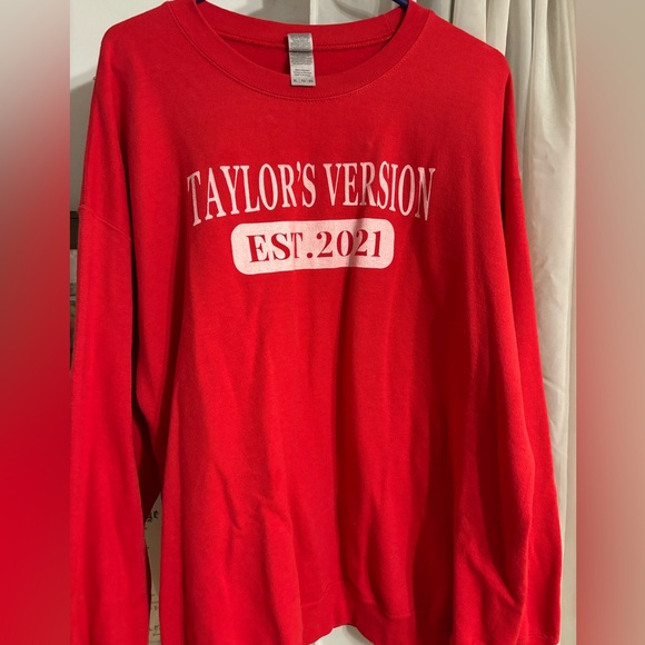 Taylor Swift “Taylor’s Version” Crewneck Sweatshirt - Picture 1 of 3